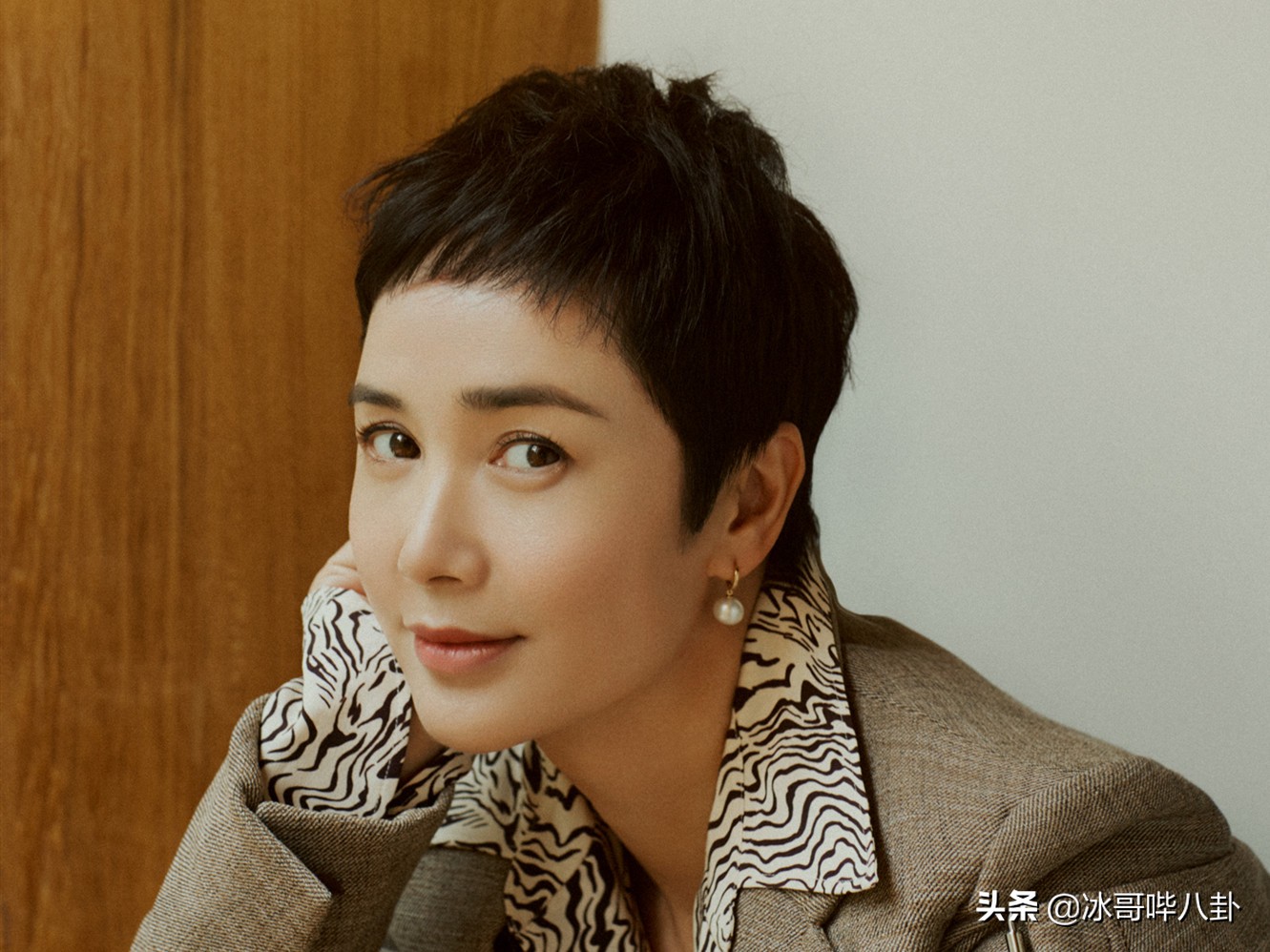 几位怀着孕还在拍戏的女明星,被曝怀孕的两位女明星