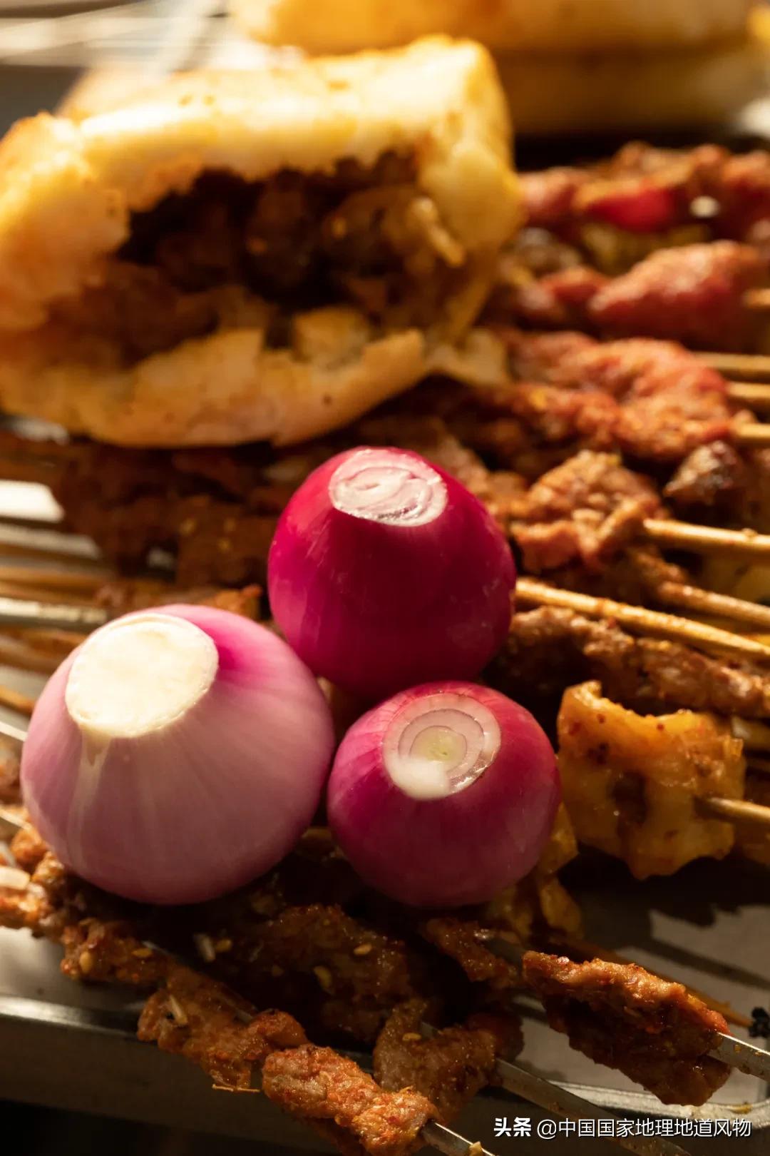 鹤岗东北烧烤,在鹤岗4个人吃一顿正宗东北烧烤