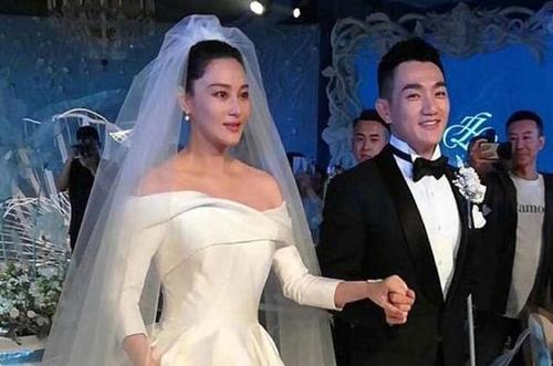 张馨予微博再次晒照尽情秀恩爱,张馨予崩溃