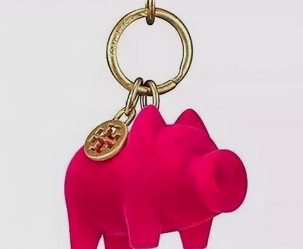 奢侈大牌猪年限量,古驰经典包和蔻驰