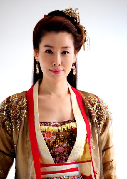 妖艳和妩媚古装,中国古装惊艳韩国明星