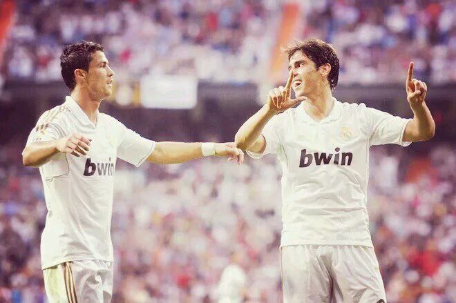 c罗和卡卡巅峰时刻,卡卡和c罗在皇马的每一场比赛