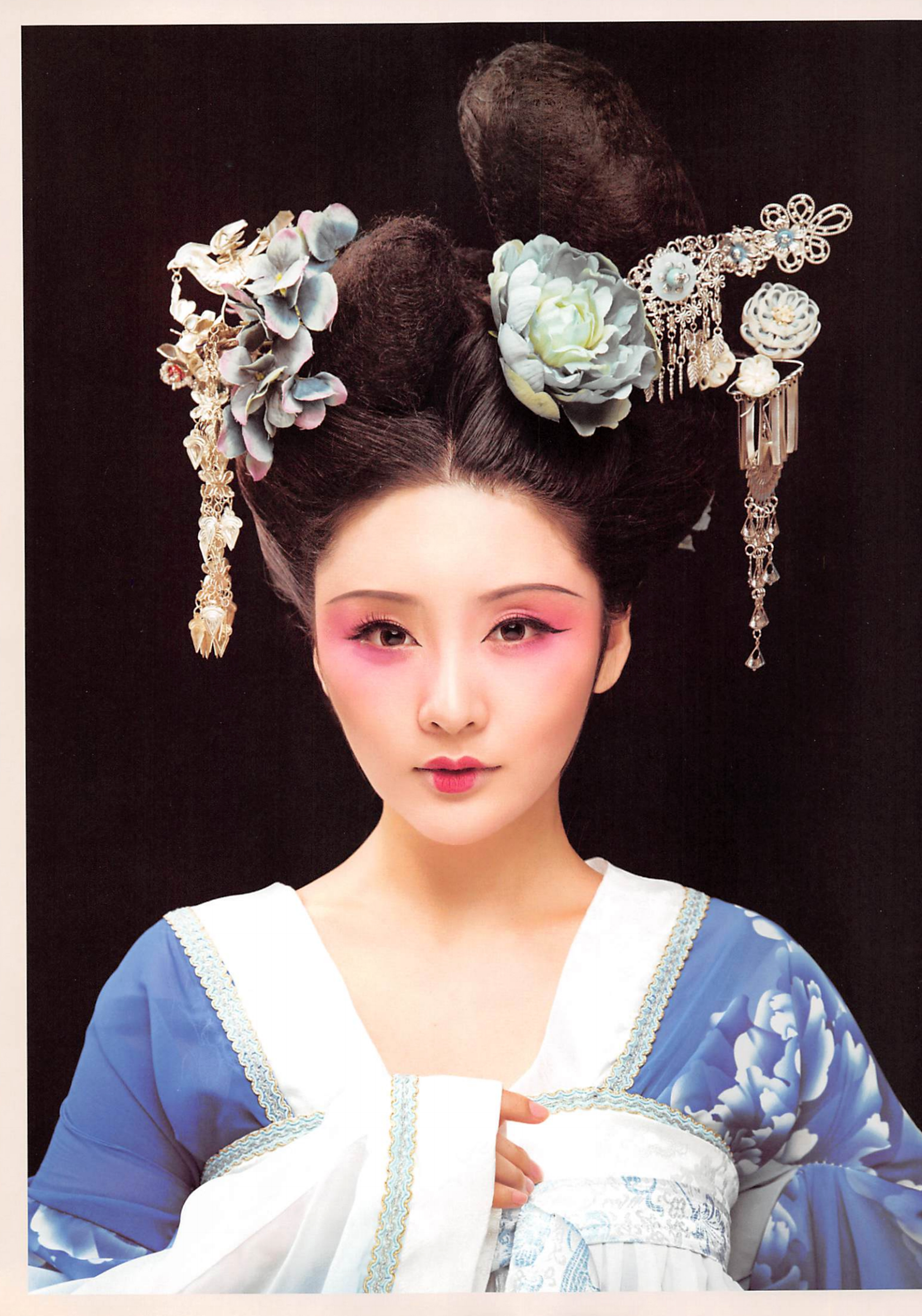 楝撳奖绾㈠,涓浗椋庣殑鍙ら浜虹墿姝ｈ劯鎵嬬粯