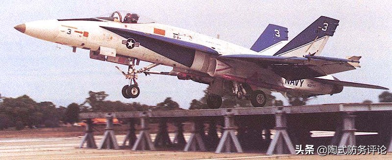 超级大黄蜂弹射起步,超级大黄蜂空中飞行