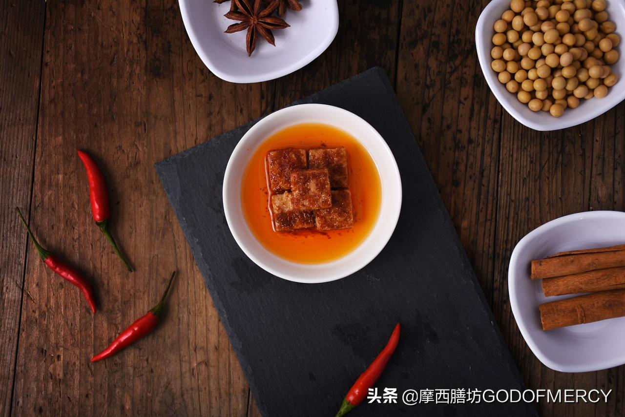 想吃豆腐乳不用买,学会这种做法,在家就能做,放半年都不会坏