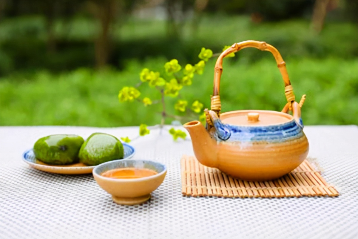 江城子密州出猎苏轼的内心独白,苏轼离开密州写南乡子