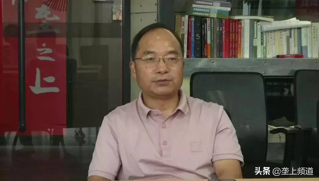 垄上优选战略携手圣果酒庄，就喜欢这种美酒佳肴纷至沓来的感觉...