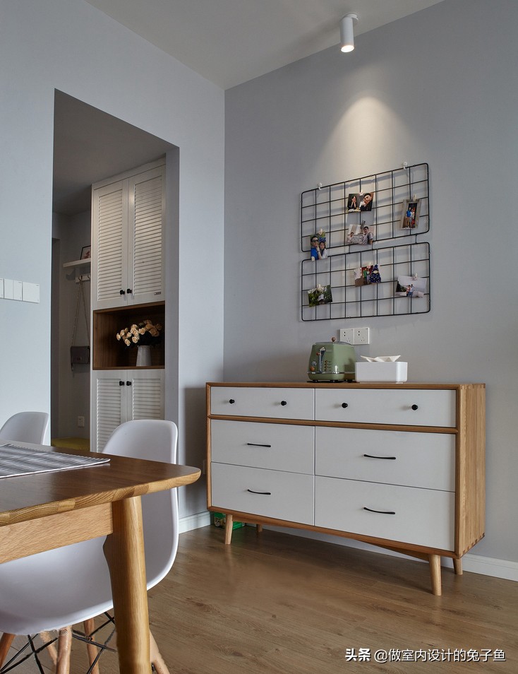 餐边柜怎么摆放好看图片视频,有餐边柜餐厅桌子怎么摆放最合适