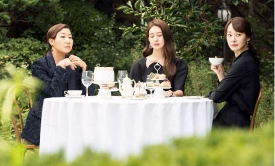 有些女生为什么长得很有女人味,女人为什么有一种大妈感