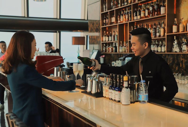 带朋友访深第一站，当然是云上深圳瑞吉