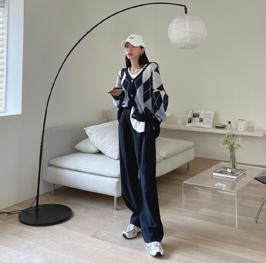 跟着韩国小姐姐学穿搭视频,跟韩系小姐姐学穿搭