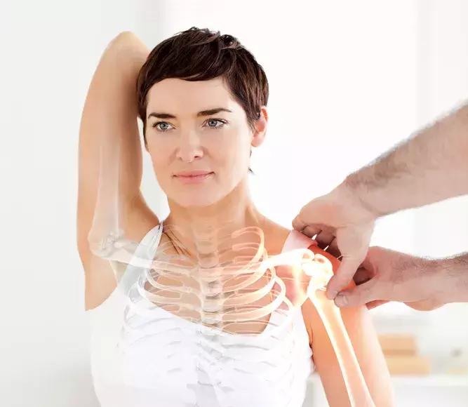 当心！你正在练的蝴蝶骨，其实是种病态...