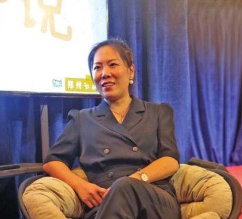 七年前辞职的女老师现状,辞职看世界的女教师现在怎么样了