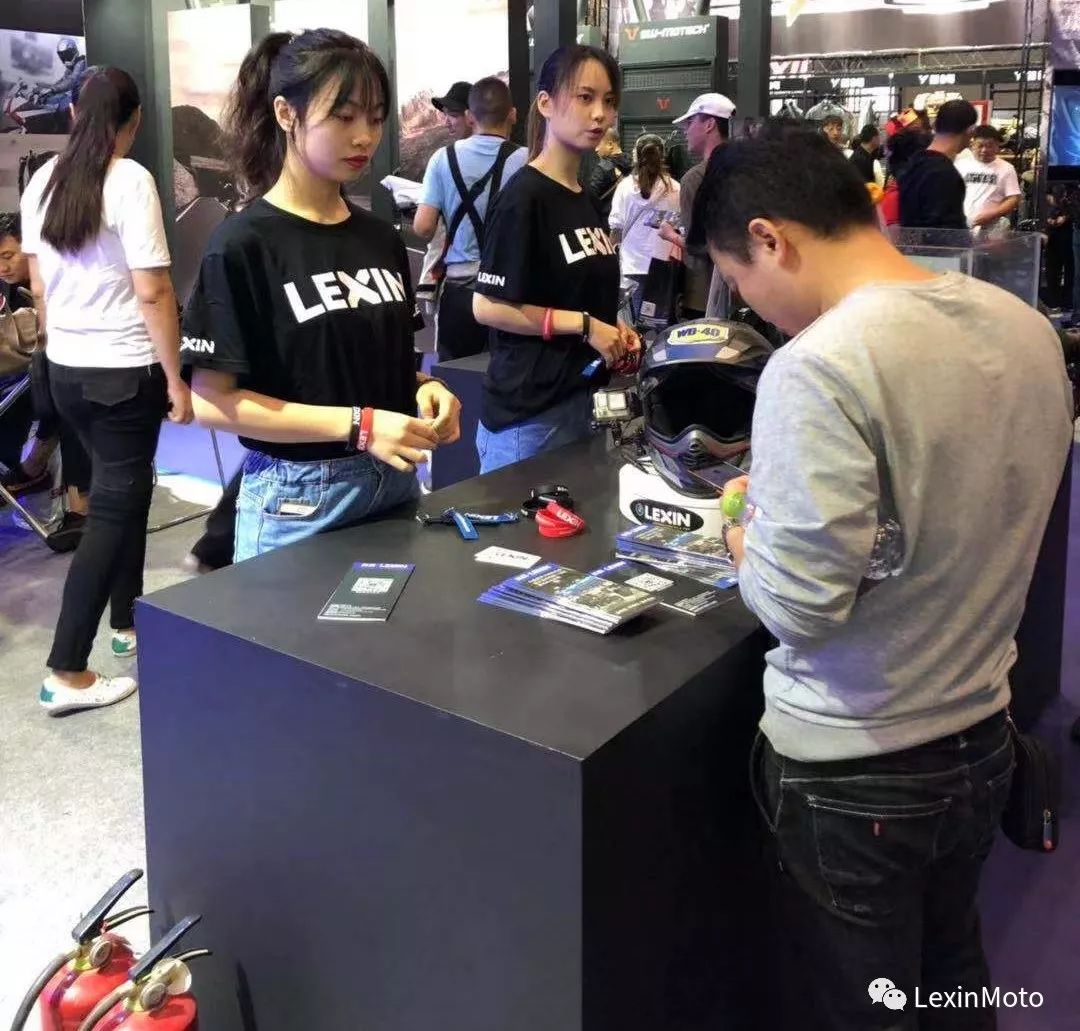 lexin蓝牙头盔耳机,lexin头盔蓝牙耳机使用说明