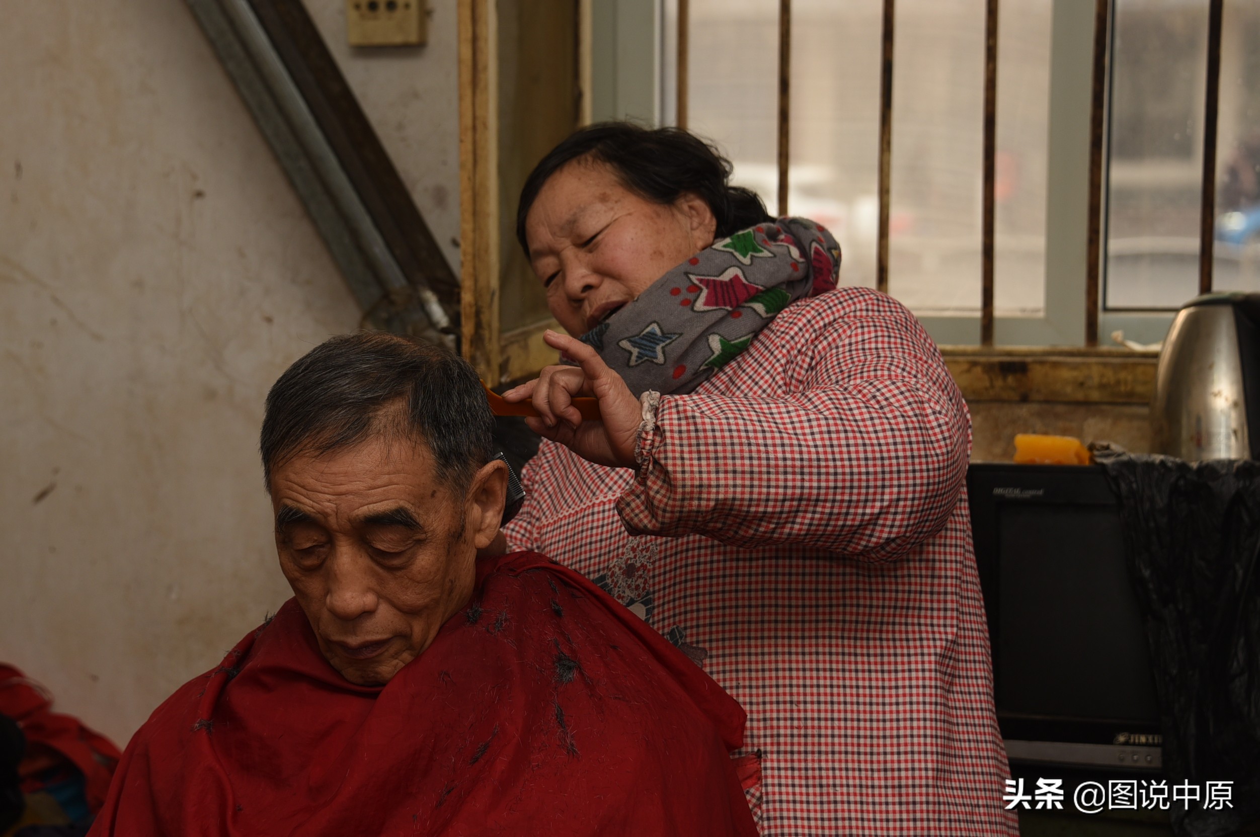 理发店成本那么低为啥收费那么高,自己开理发店应该收费多少钱