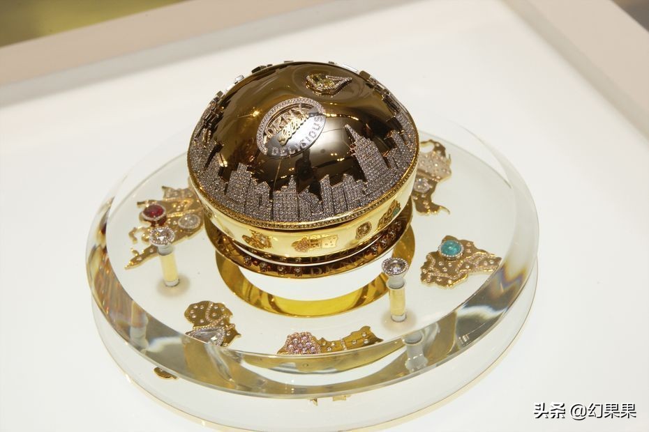 世界上最昂贵的香水多少钱,世界十大最昂贵香水