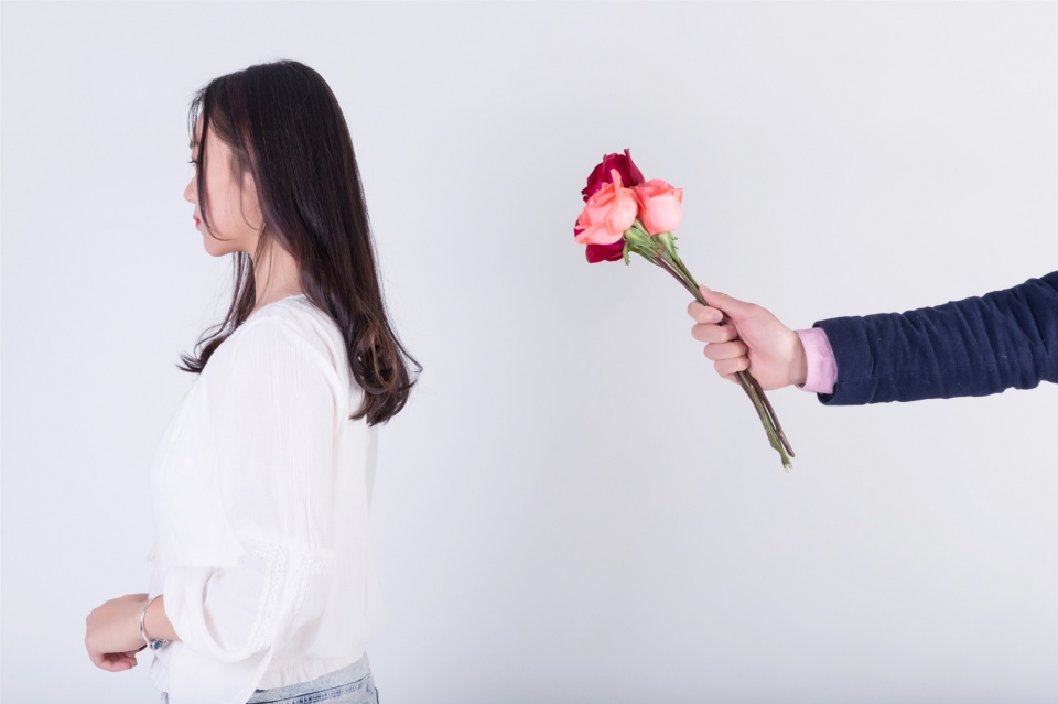 爱你的男人微信上都有这几个特点,一个深爱你的男人微信会说什么