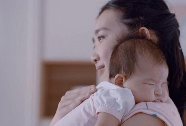 宝宝拍了嗝还吐奶是什么原因,宝宝拍过嗝还吐奶怎么回事