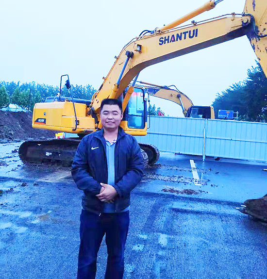 专注施工十余载，山推挖掘机助他稳健前行