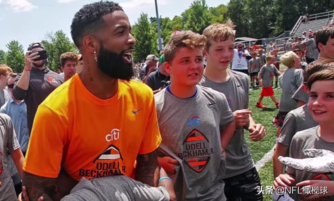 戴上我1400万的手表，该上场了