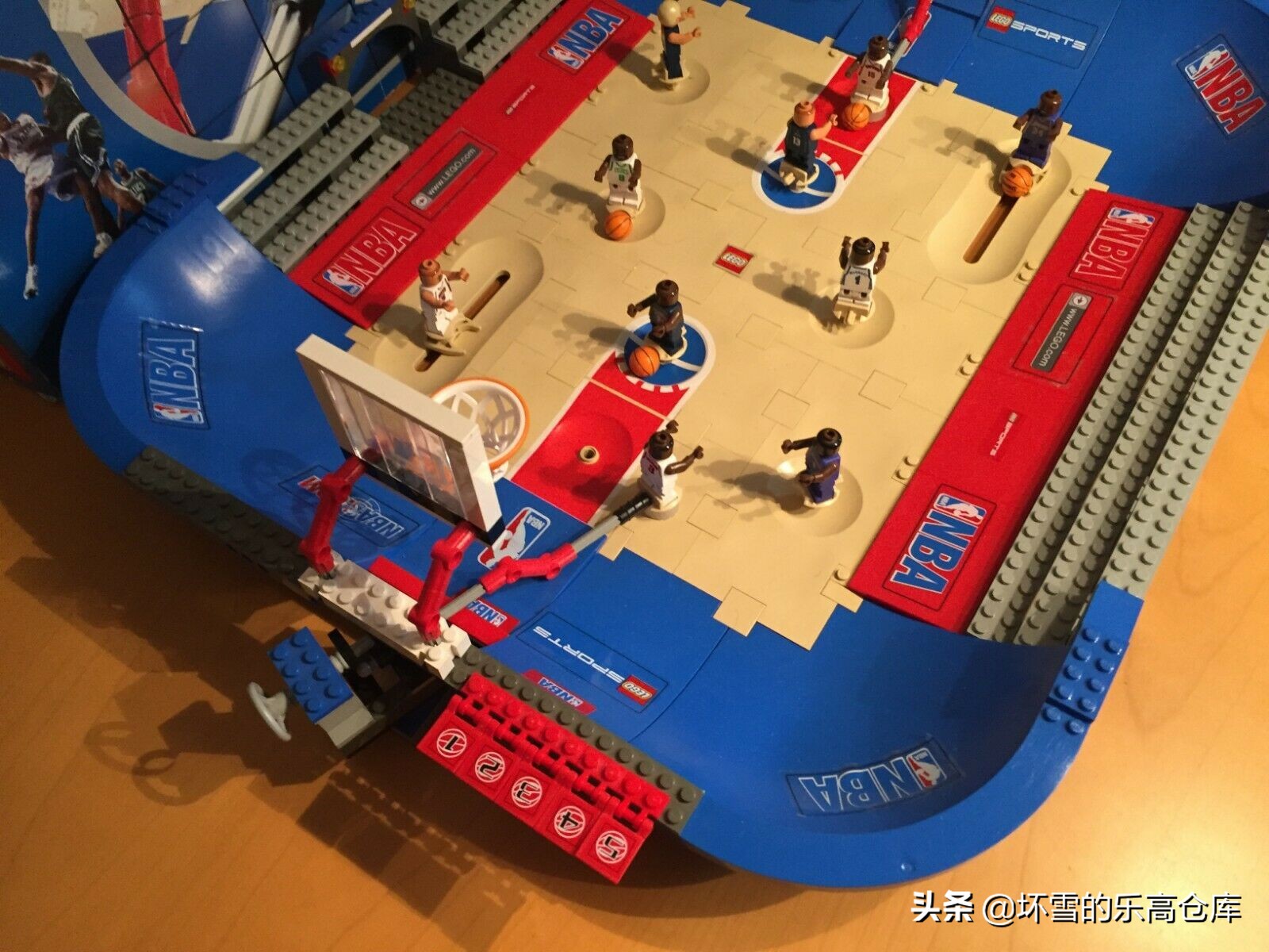 篮球足球都有自己的特长,乐高nba足球场