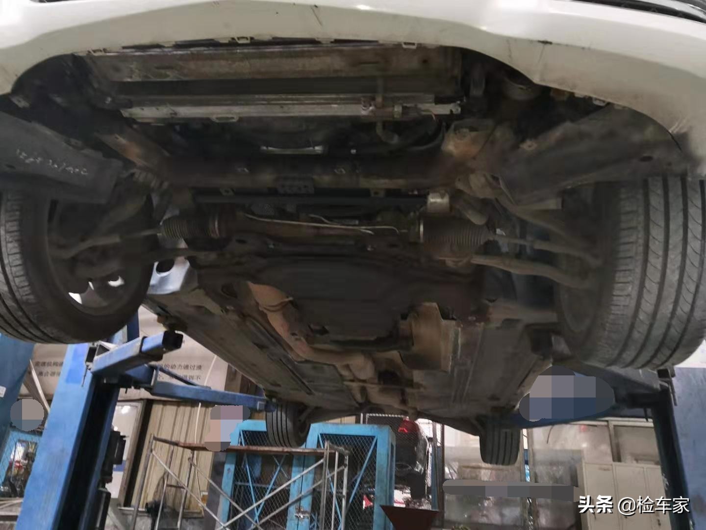 7万公里贬值26万，12万买奔驰C级值不值？网友：买车容易养车难