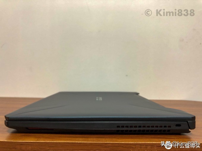 华硕飞行堡垒七可以连蓝牙键盘吗,华硕飞行堡垒7屏幕一闪一闪