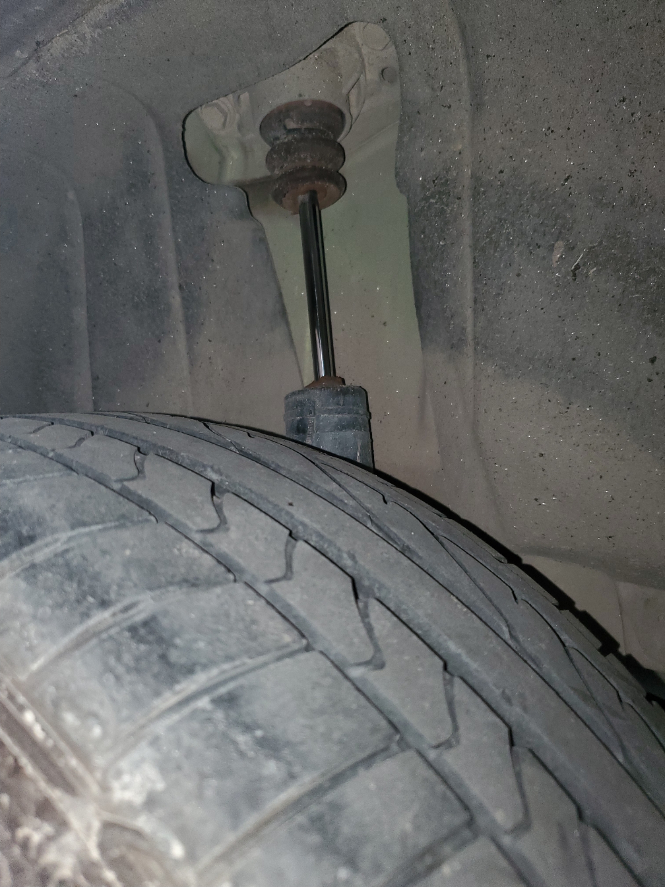 二手车评估师鉴定车辆,二手车尚酷1.4t多少钱