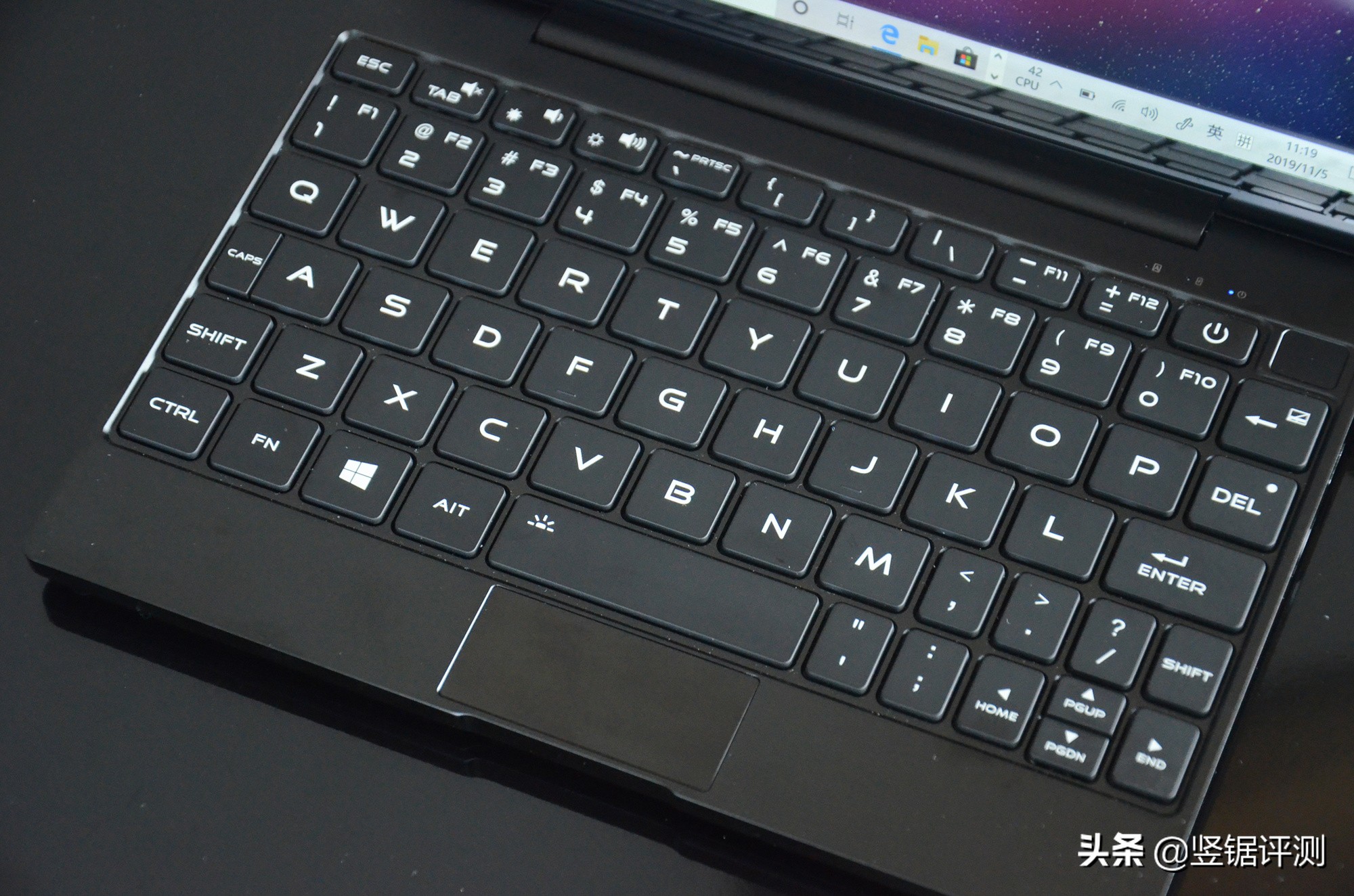 迷你小本子电脑,神奇小本电脑评测