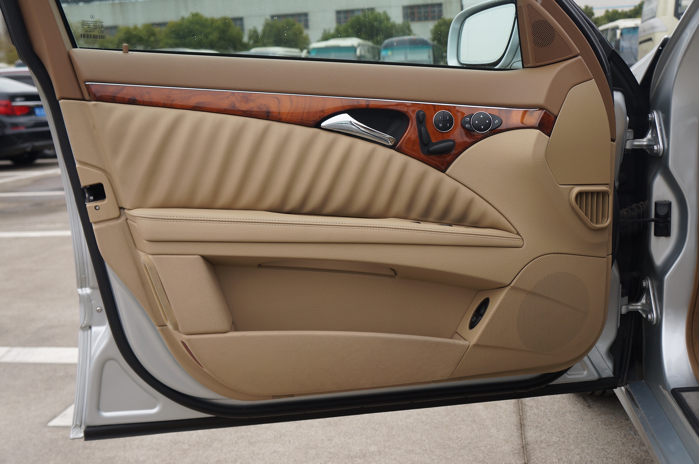 四眼老款奔驰e280,四眼奔驰e280值得入手吗