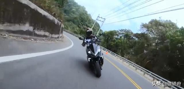 五羊本田PCX150，比亚乔medley150，DRG158三款高端踏板车横评