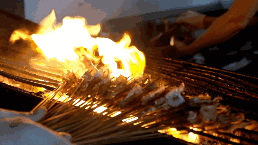 去上海迪士尼，一定要保护好你的水煮毛豆当心被翻走哟