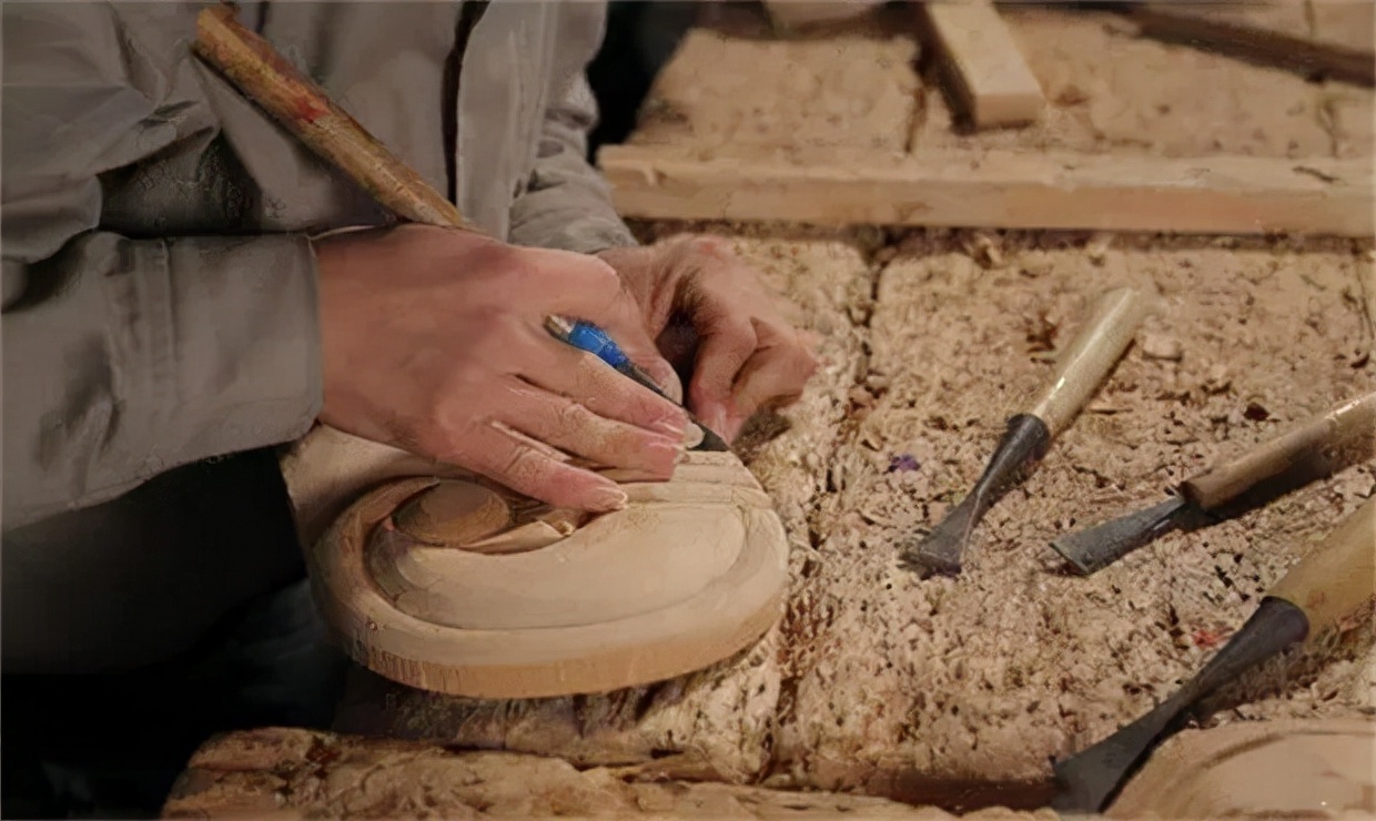 广西300万木雕雄狮,200万左右的雄狮木雕