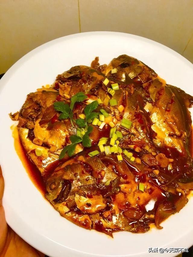 饭店大厨做平鱼最好吃的做法,美食平鱼的制作