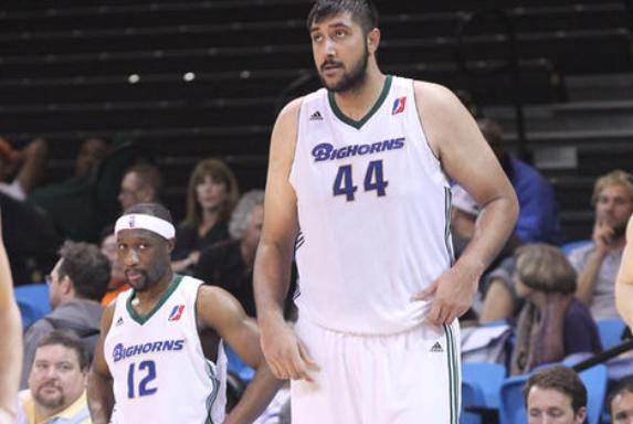 姚明在nba身高差,姚明cba跟nba身高