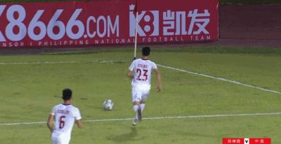 又是差一点进球，这就是国足的命