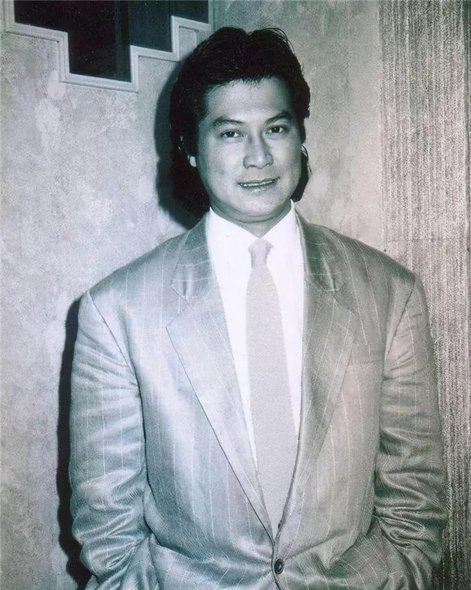 唐伯虎点秋香周星驰苦笑,唐伯虎点秋香周星驰最佳拍档