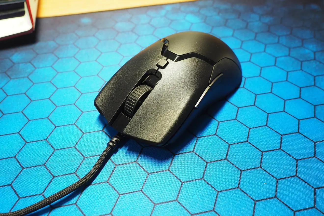 雷蛇毒蝰终极版无线鼠标评测,雷蛇毒蝰mini游戏鼠标评测