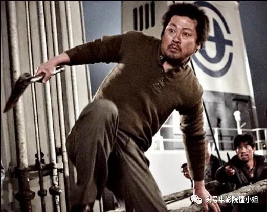 2019年称霸韩国票房榜的灾难电影,2019十部高分韩国电影极限逃生