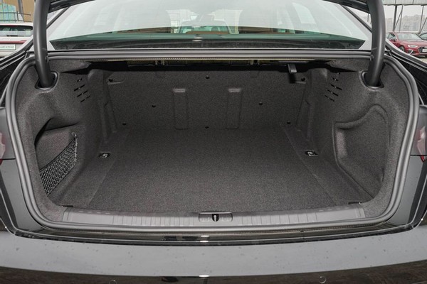 评测奥迪a6l,评测奥迪a6l2020款