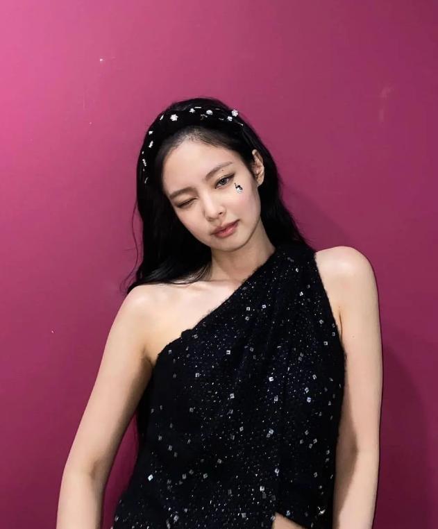 童瑶绿色吊带裙,童瑶和谁撞脸完整版