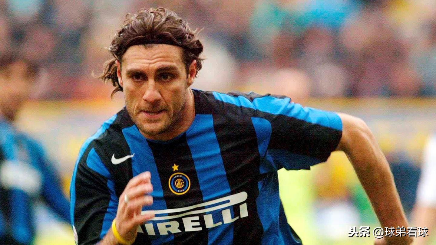 如同猛兽国米当年锋线双霸伊布,意甲现役四大前锋是谁