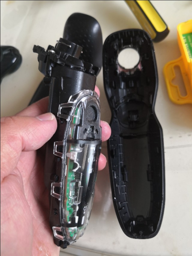 飞利浦剃须刀s5000系列怎么样拆卸,飞利浦电动剃须刀s5000型充不上电