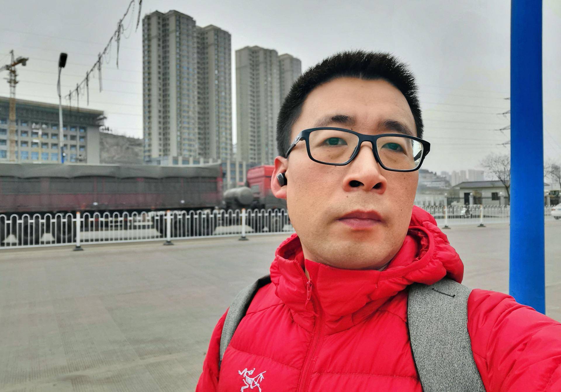 耳机可插卡真无线,惠威aw76真无线耳机怎么样