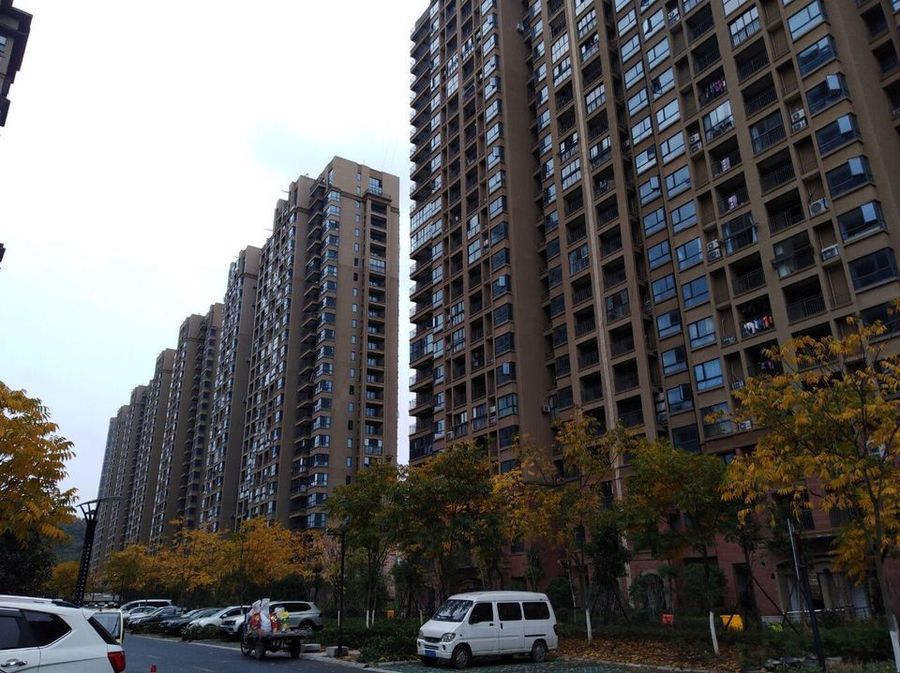 新西湖小镇法拍房价格,西湖区捡漏房出售总价100w