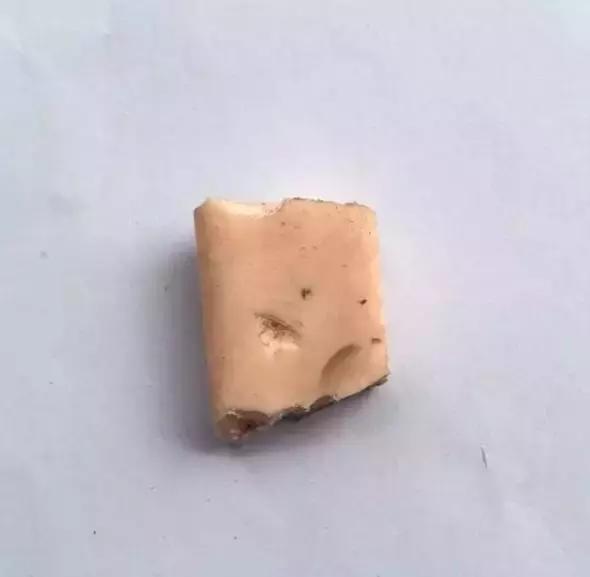 孩子上课走神玩橡皮,看橡皮判断孩子上课是不是走神