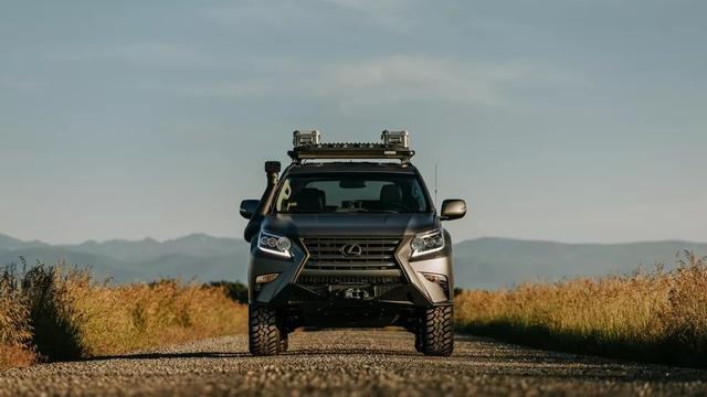 雷克斯GX系列基础款GXOR车型是一款纯粹的越野车型