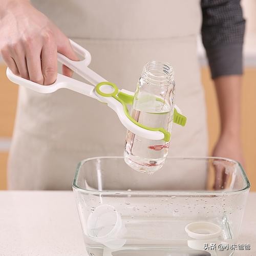 宝宝怎么洗奶瓶的,你还在用清水给宝宝洗奶瓶吗