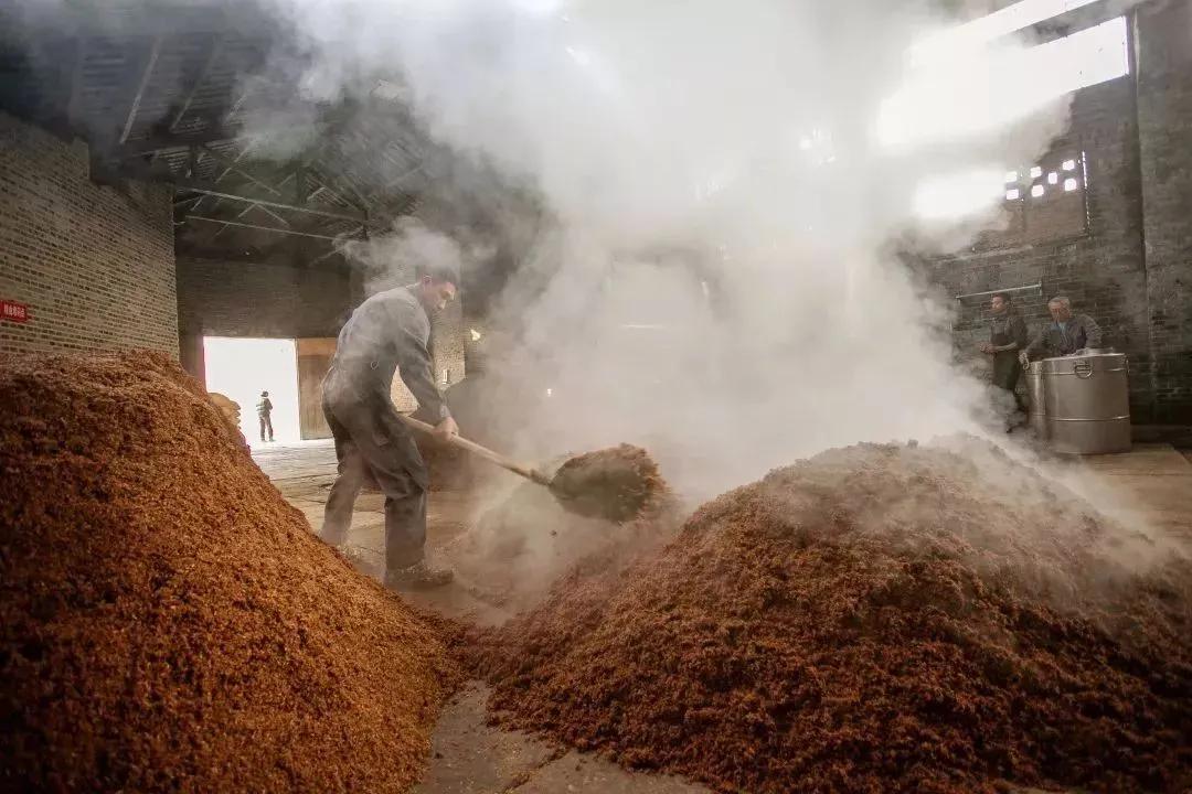 高度白酒怎么调才更好喝,白酒每天喝多少量才是对身体好