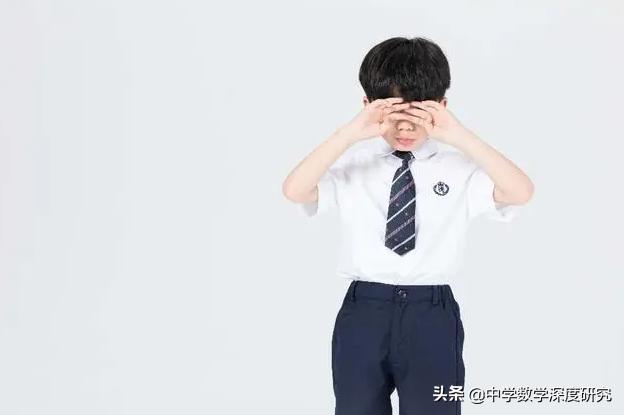 萧伯纳成长经历的教育启示，有信心的人，可以化平庸为神奇